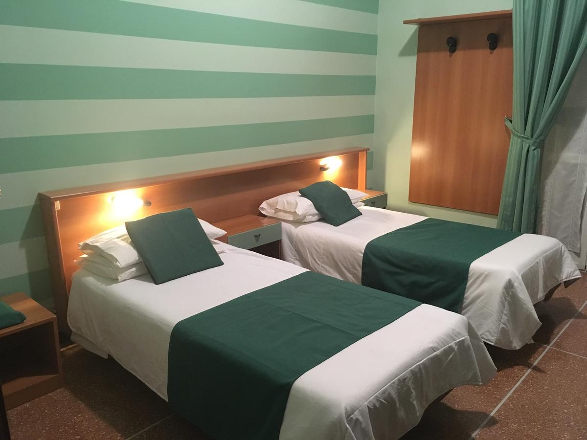 Albergo Glory Borghetto Santo Spirito Exterior photo